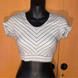 Black and White Chevron Crop T-Shirt